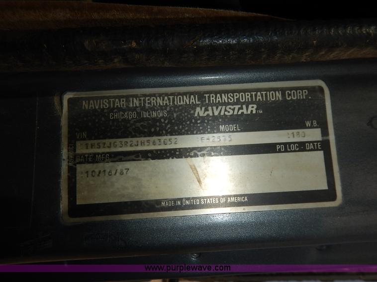 image for item I5044 1988 International S2500 service truck