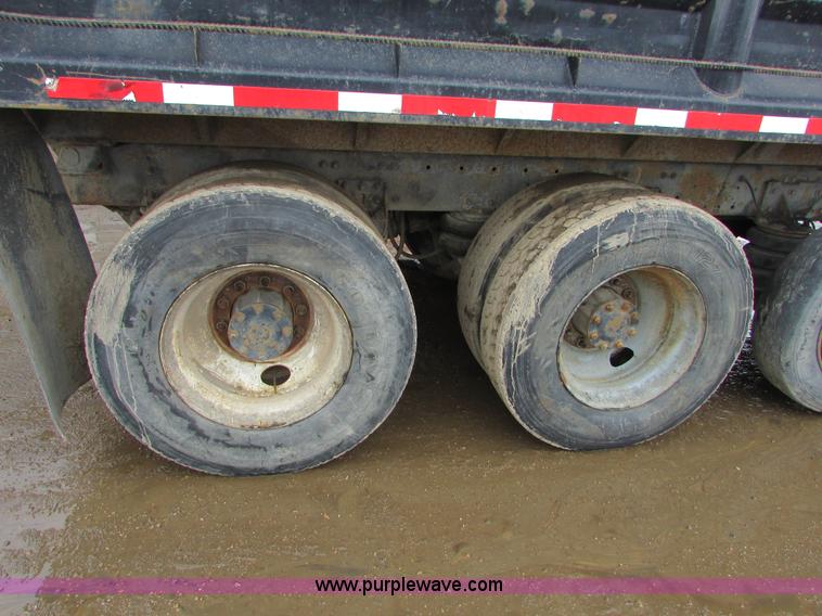 image for item I6552 1993 Freightliner FLD112 dump truck