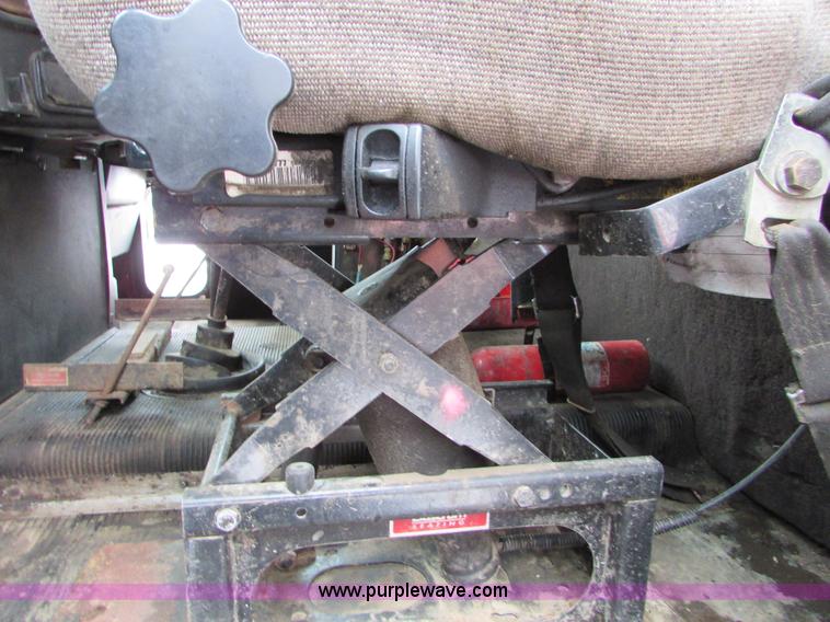 image for item I6552 1993 Freightliner FLD112 dump truck