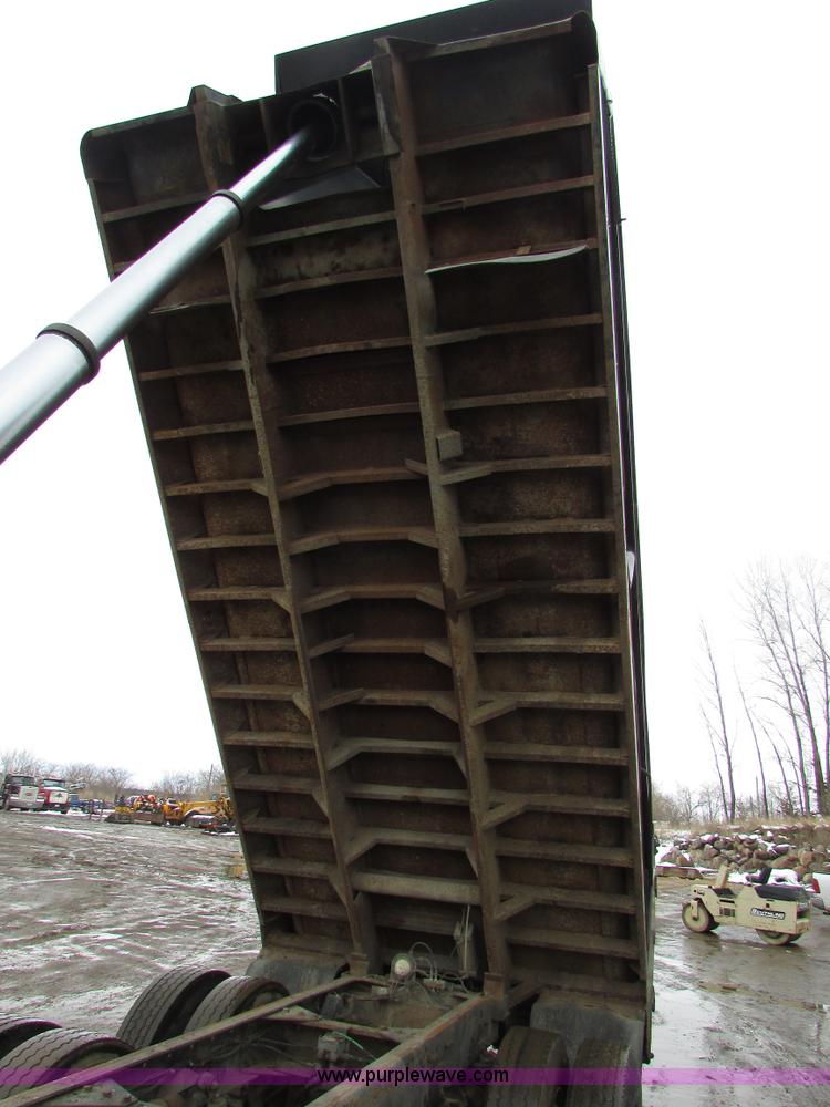 image for item I6552 1993 Freightliner FLD112 dump truck