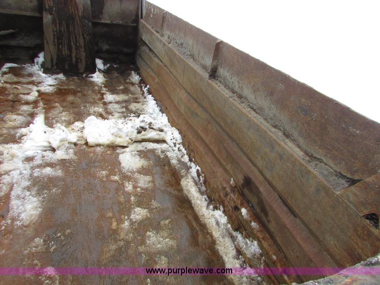 image for item I6552 1993 Freightliner FLD112 dump truck