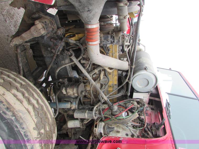 image for item I6552 1993 Freightliner FLD112 dump truck