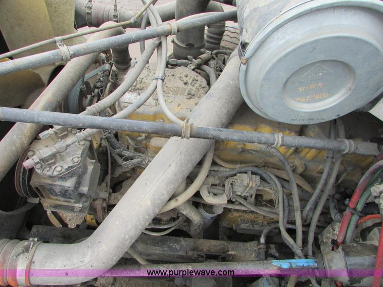 image for item I6552 1993 Freightliner FLD112 dump truck