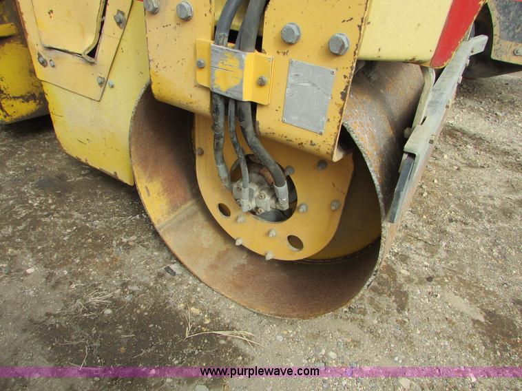image for item I6554 1995 Dynapac CC122 double drum vibratory roller