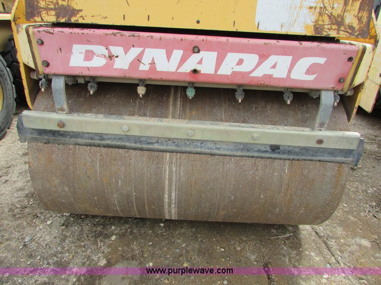 image for item I6554 1995 Dynapac CC122 double drum vibratory roller