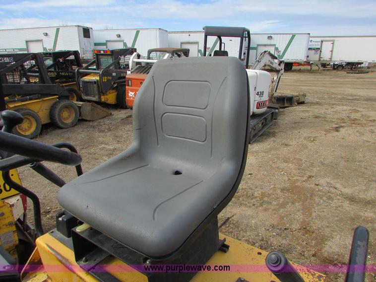 image for item I6554 1995 Dynapac CC122 double drum vibratory roller