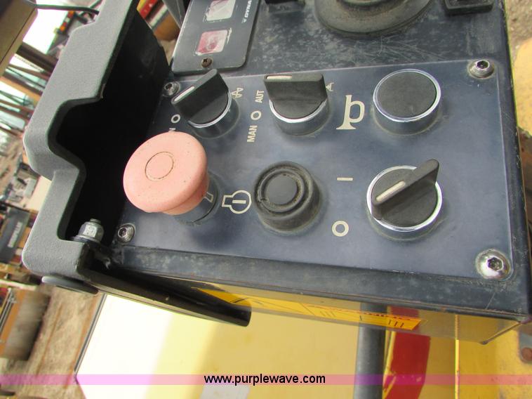 image for item I6555 2000 Dynapac CC122 double drum vibratory roller