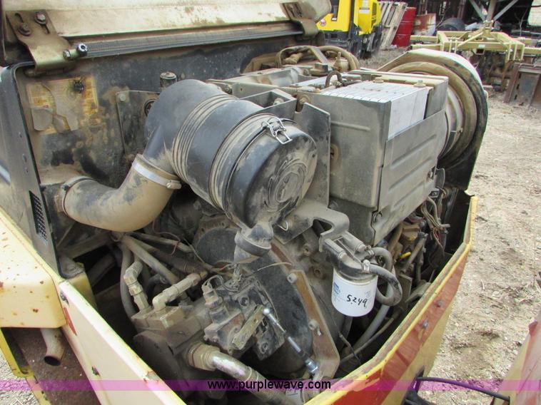 image for item I6555 2000 Dynapac CC122 double drum vibratory roller