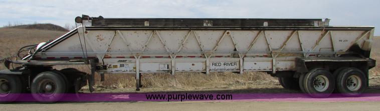 image for item I6558 1994 Red River LB237 live bottom trailer