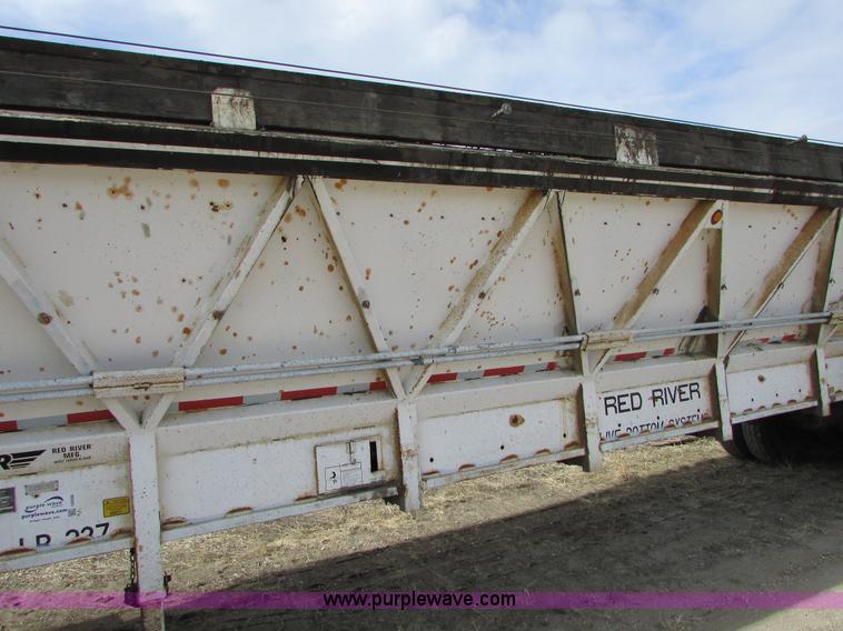 image for item I6558 1994 Red River LB237 live bottom trailer