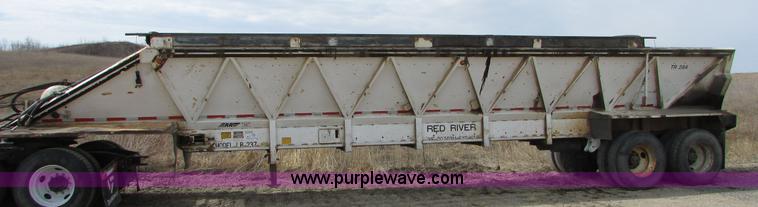 image for item I6559 1994 Red River LB237 live bottom trailer