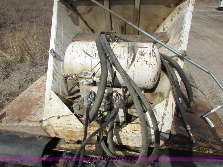 image for item I6559 1994 Red River LB237 live bottom trailer