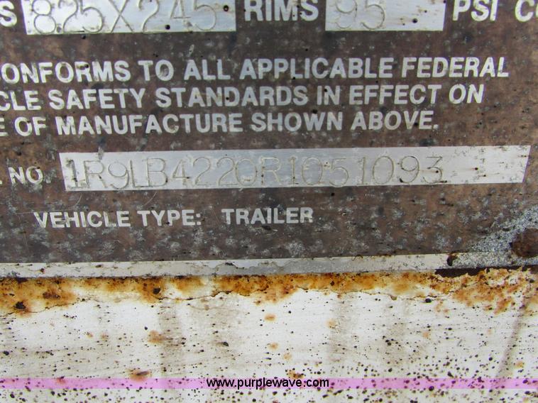 image for item I6559 1994 Red River LB237 live bottom trailer