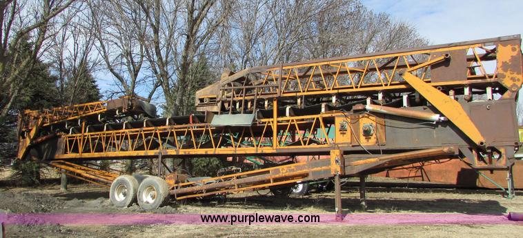 image for item I6564 Kohlberg 636-120 stacking conveyor