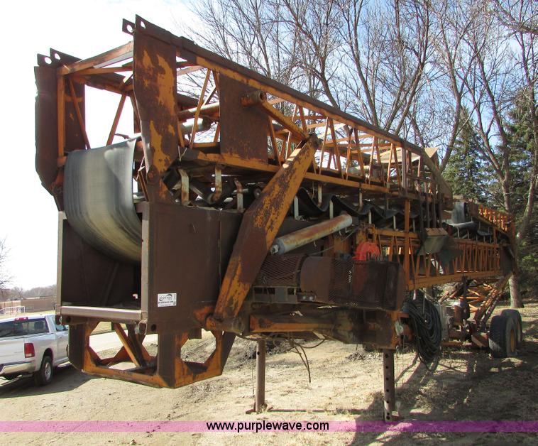 image for item I6564 Kohlberg 636-120 stacking conveyor