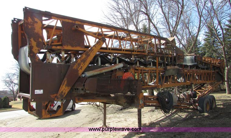 image for item I6564 Kohlberg 636-120 stacking conveyor