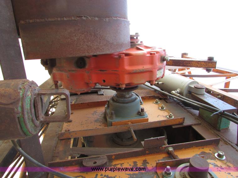 image for item I6564 Kohlberg 636-120 stacking conveyor