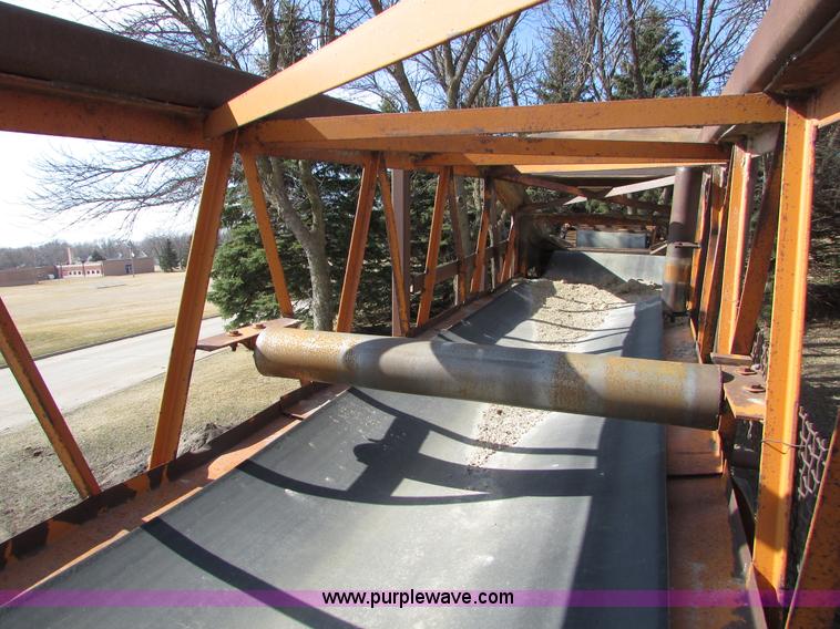 image for item I6564 Kohlberg 636-120 stacking conveyor