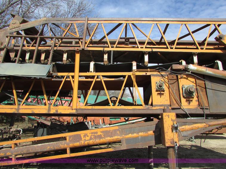 image for item I6564 Kohlberg 636-120 stacking conveyor