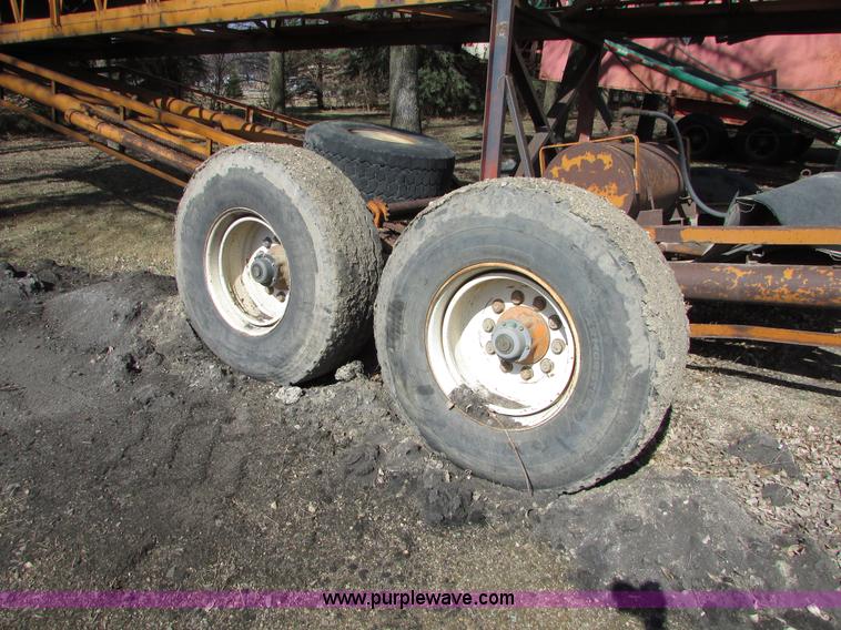 image for item I6564 Kohlberg 636-120 stacking conveyor