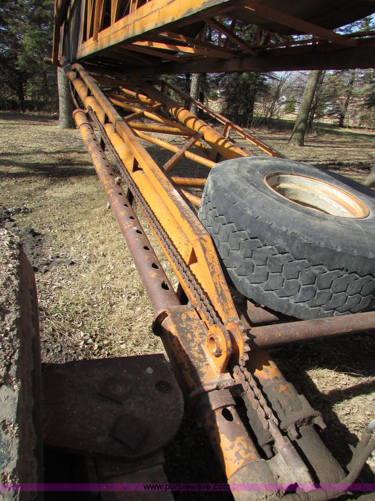 image for item I6564 Kohlberg 636-120 stacking conveyor