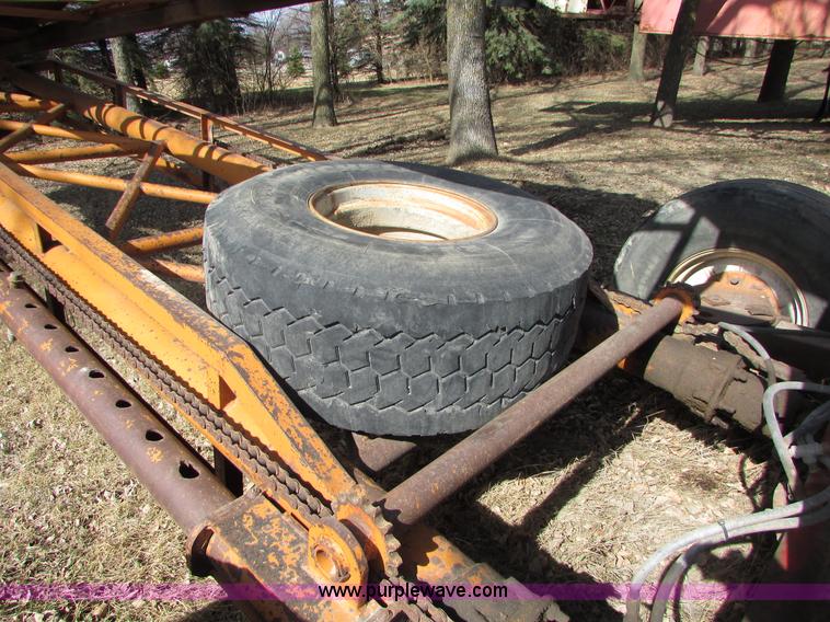 image for item I6564 Kohlberg 636-120 stacking conveyor