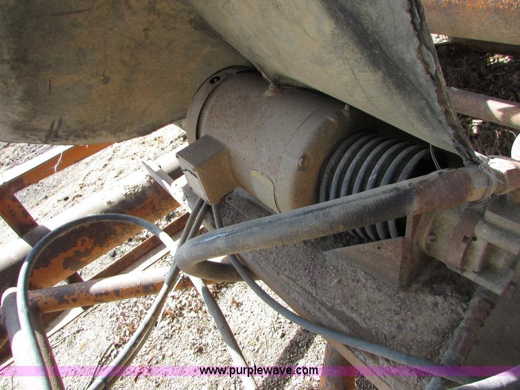 image for item I6564 Kohlberg 636-120 stacking conveyor