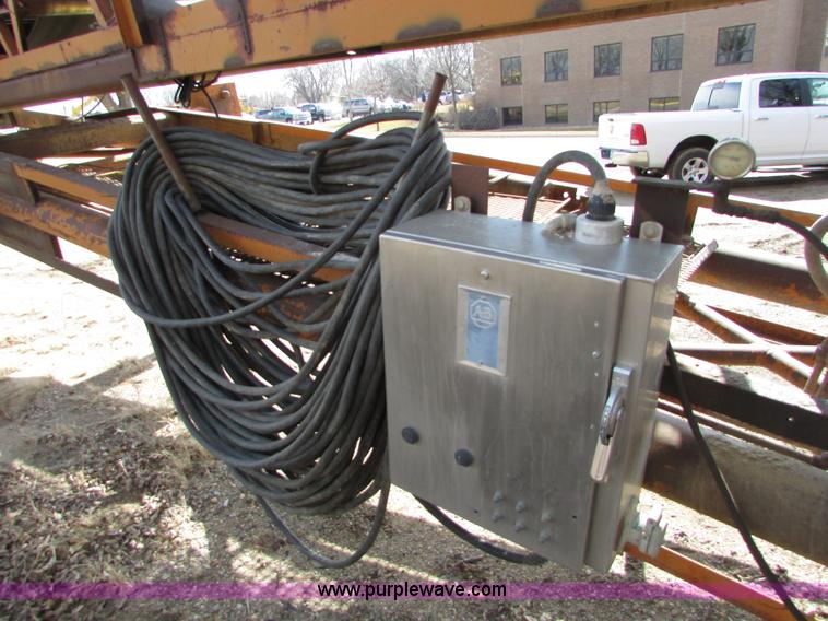 image for item I6564 Kohlberg 636-120 stacking conveyor