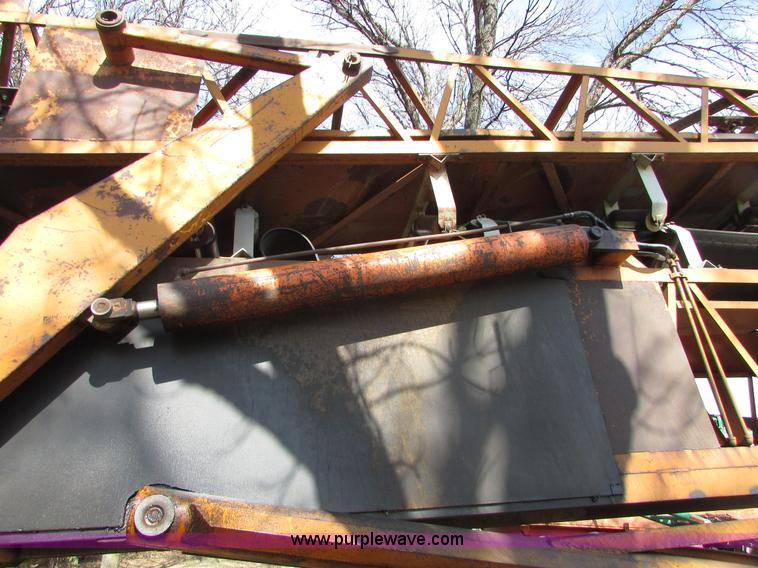 image for item I6564 Kohlberg 636-120 stacking conveyor