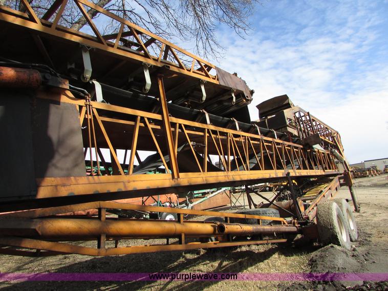 image for item I6564 Kohlberg 636-120 stacking conveyor