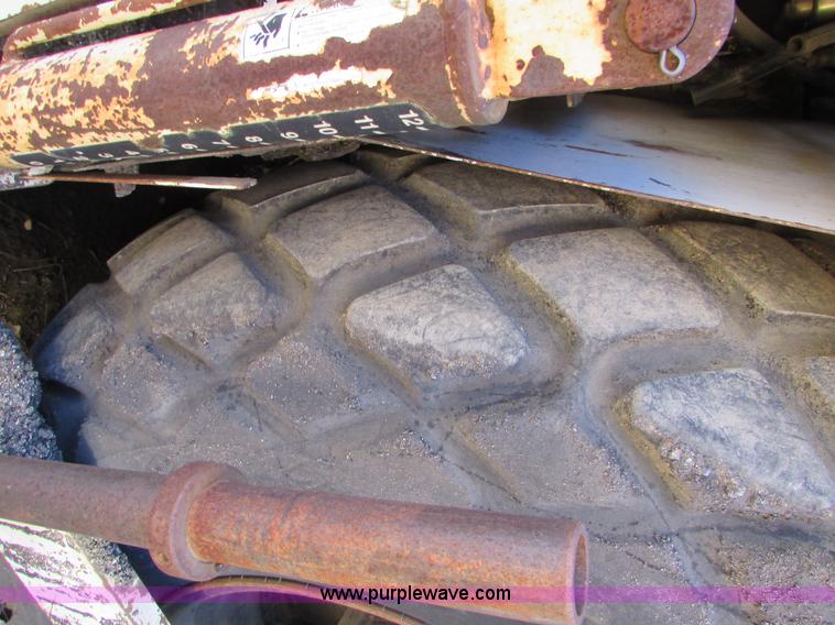 image for item I6565 Cedarapids CR551 asphalt paver