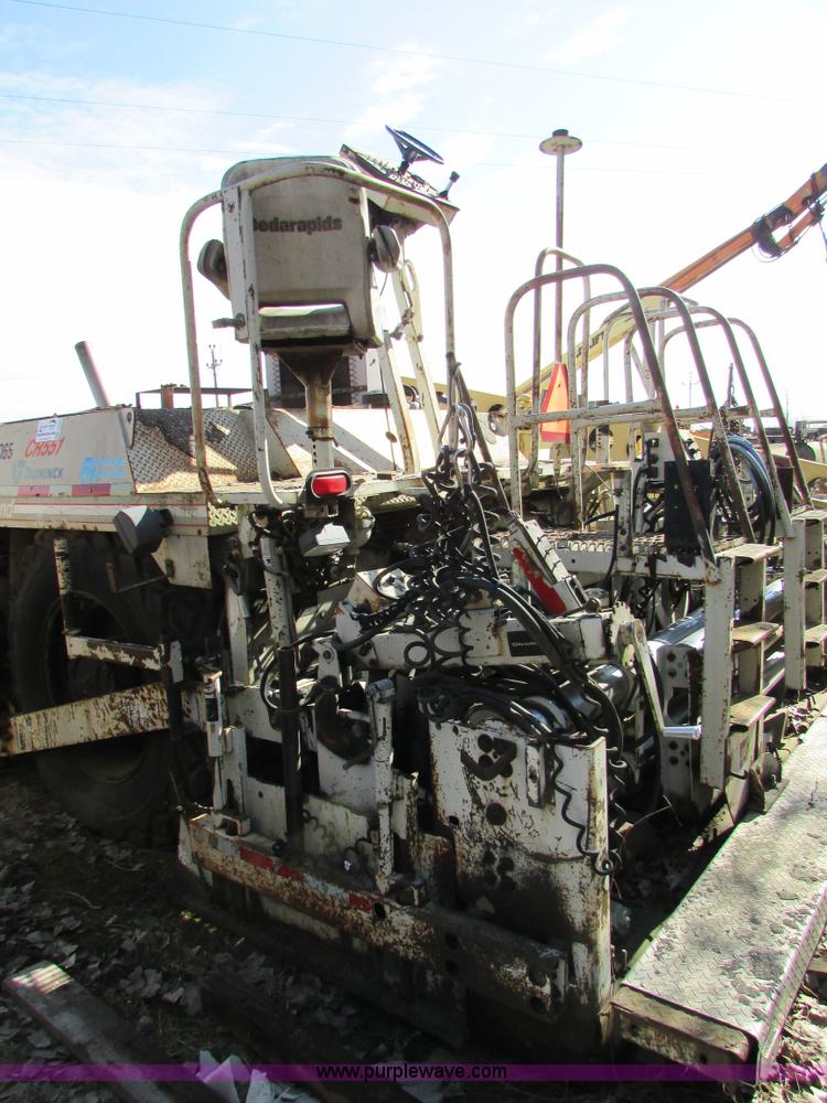 image for item I6565 Cedarapids CR551 asphalt paver