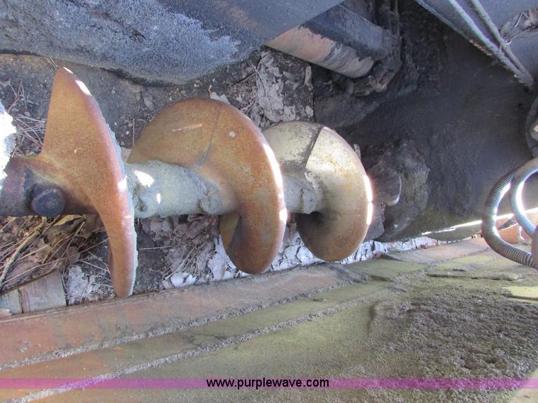 image for item I6565 Cedarapids CR551 asphalt paver