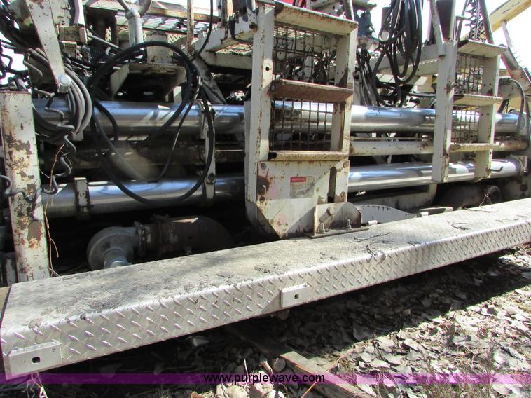 image for item I6565 Cedarapids CR551 asphalt paver