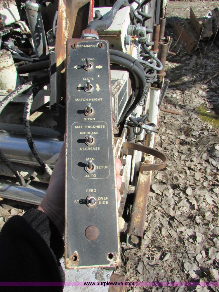 image for item I6565 Cedarapids CR551 asphalt paver