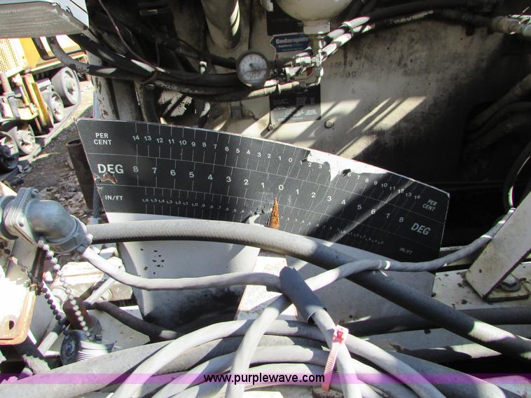 image for item I6565 Cedarapids CR551 asphalt paver