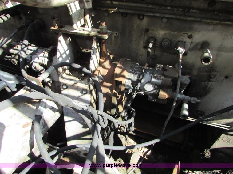 image for item I6565 Cedarapids CR551 asphalt paver