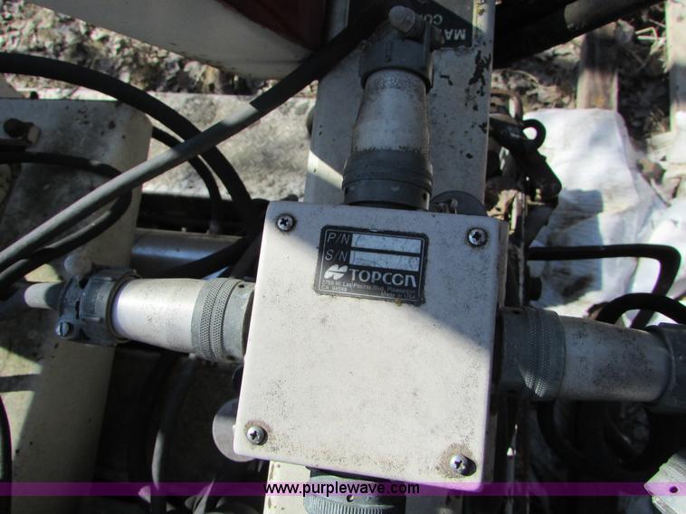 image for item I6565 Cedarapids CR551 asphalt paver