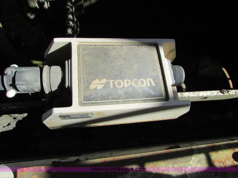 image for item I6565 Cedarapids CR551 asphalt paver