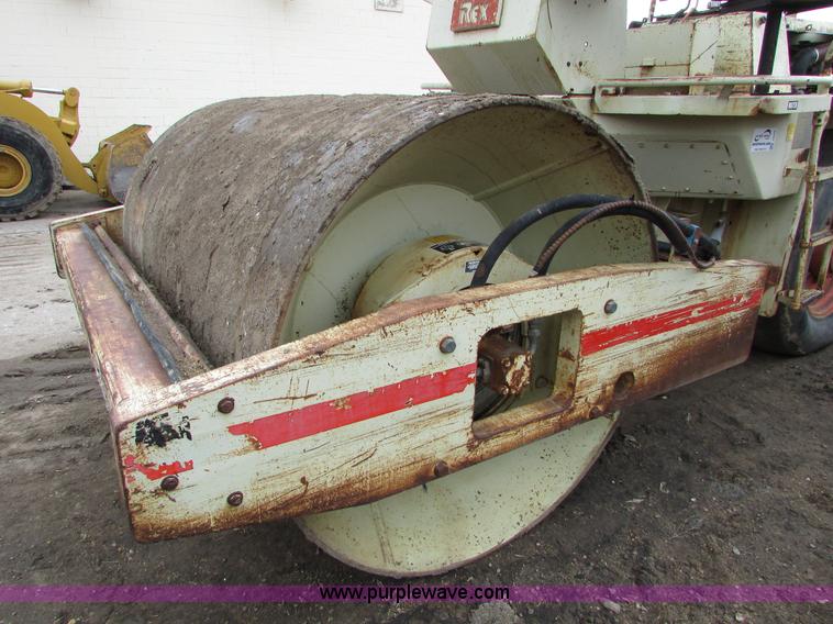 image for item I6568 Rex SP-910B single vibratory drum roller