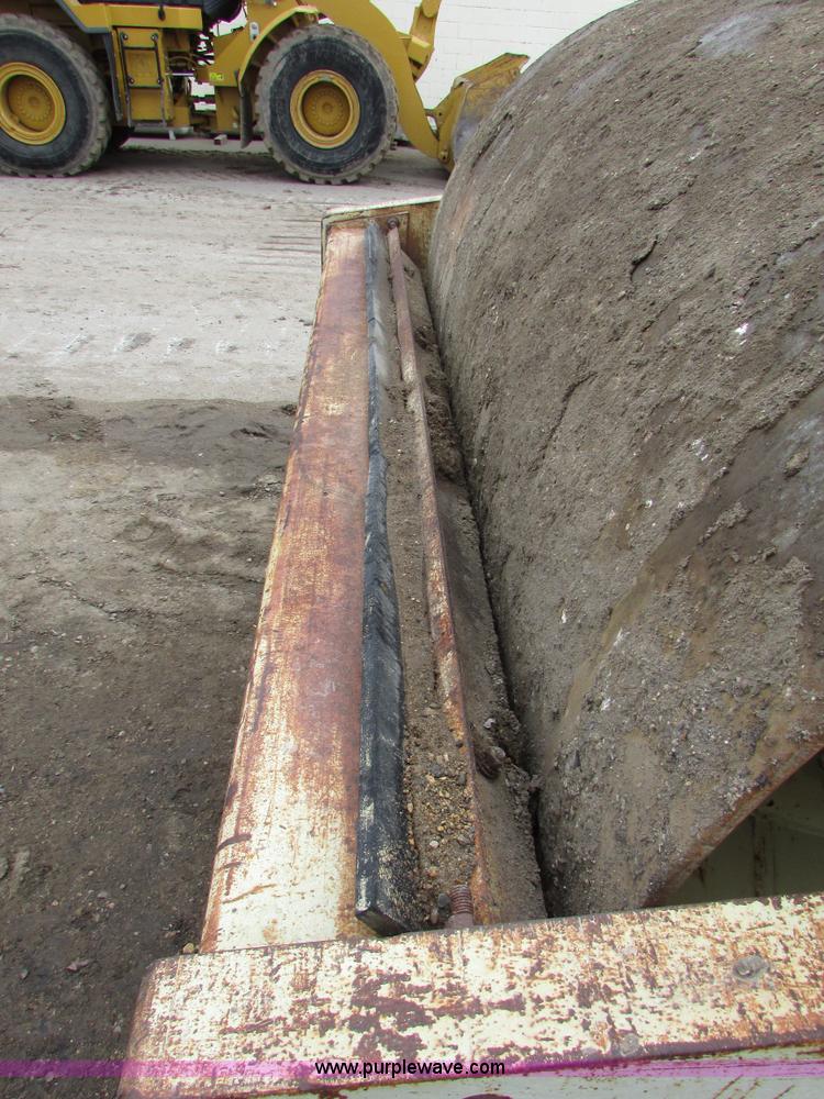 image for item I6568 Rex SP-910B single vibratory drum roller