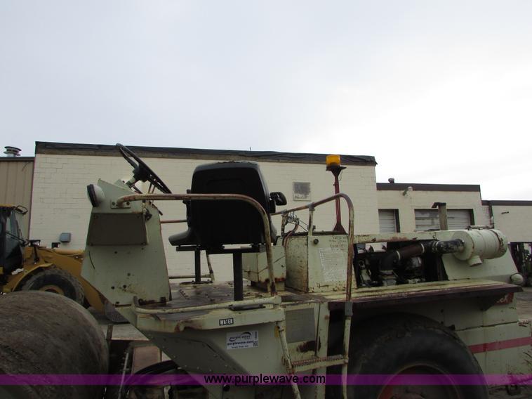 image for item I6568 Rex SP-910B single vibratory drum roller