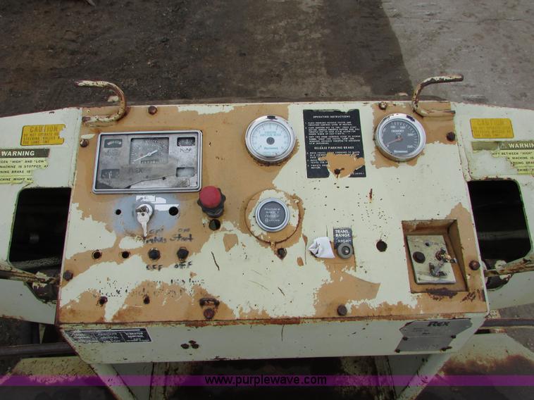 image for item I6568 Rex SP-910B single vibratory drum roller