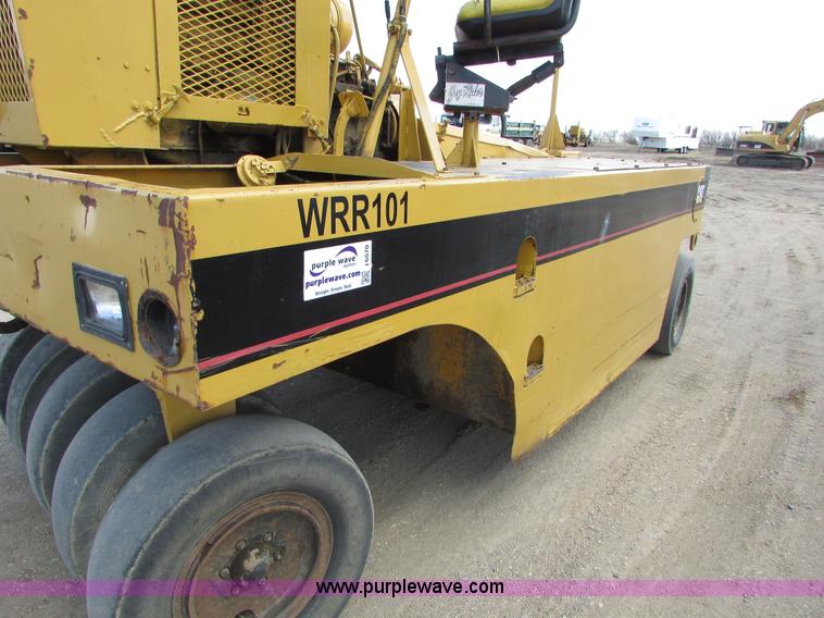 image for item I6570 Ingram 11-2700-R pneumatic roller