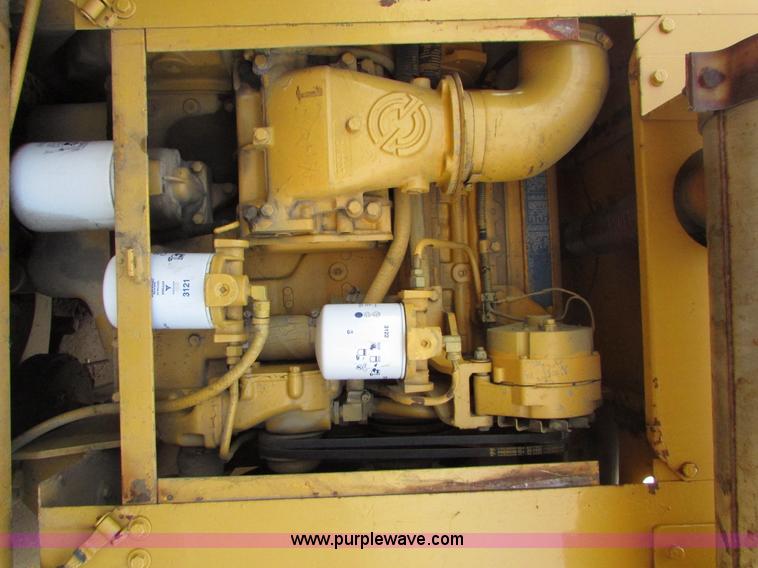 image for item I6570 Ingram 11-2700-R pneumatic roller