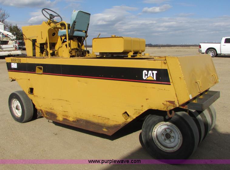 image for item I6571 Bros SP2500 pneumatic roller