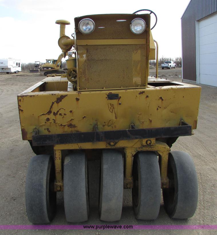 image for item I6571 Bros SP2500 pneumatic roller