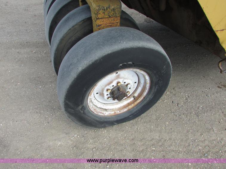 image for item I6571 Bros SP2500 pneumatic roller