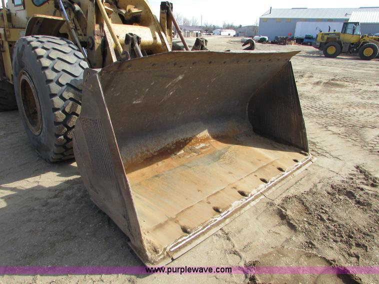 image for item I6572 1969 Caterpillar 950 wheel loader