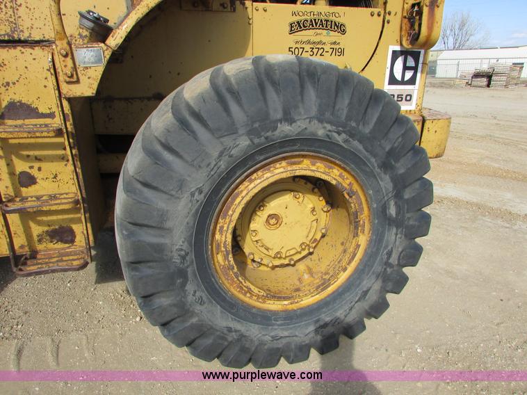 image for item I6572 1969 Caterpillar 950 wheel loader